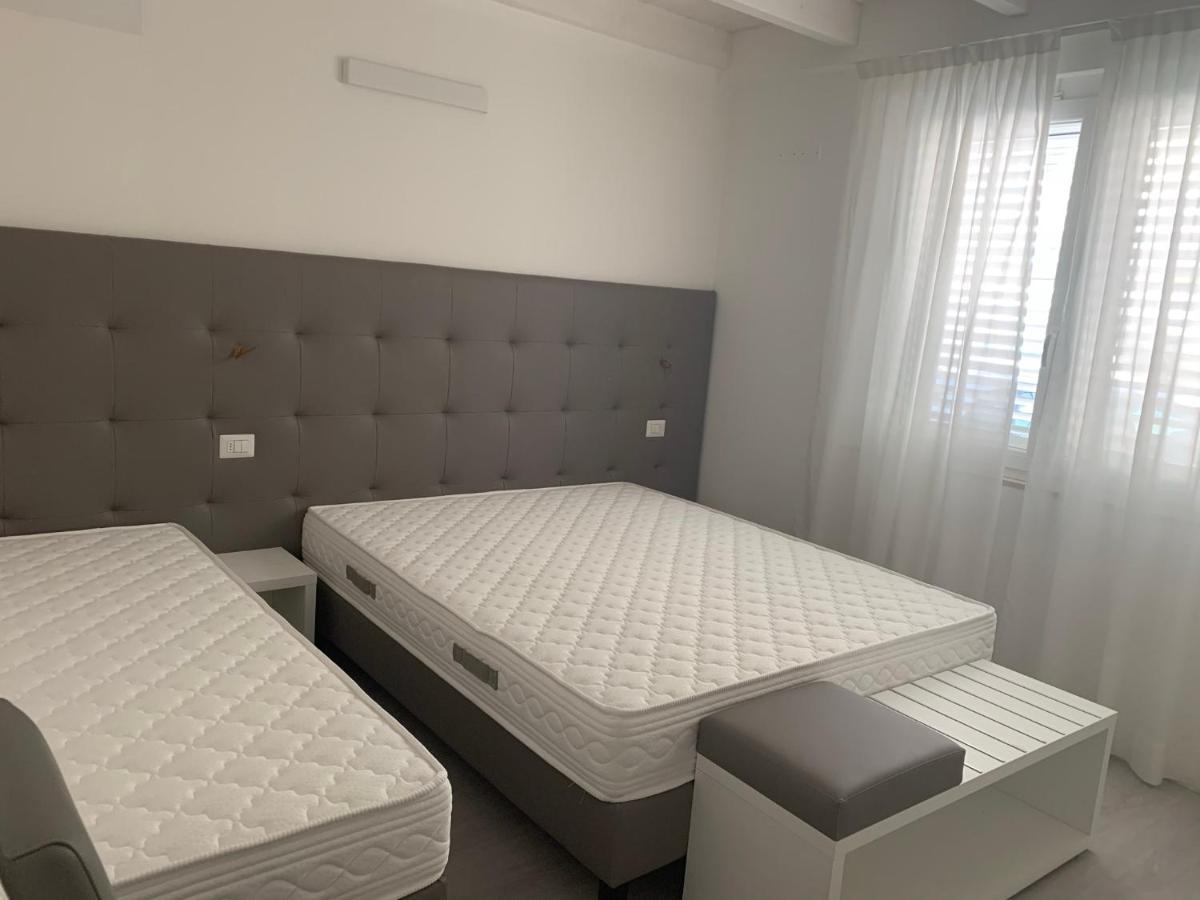 Apparthotel Ardea Riccione Bagian luar foto
