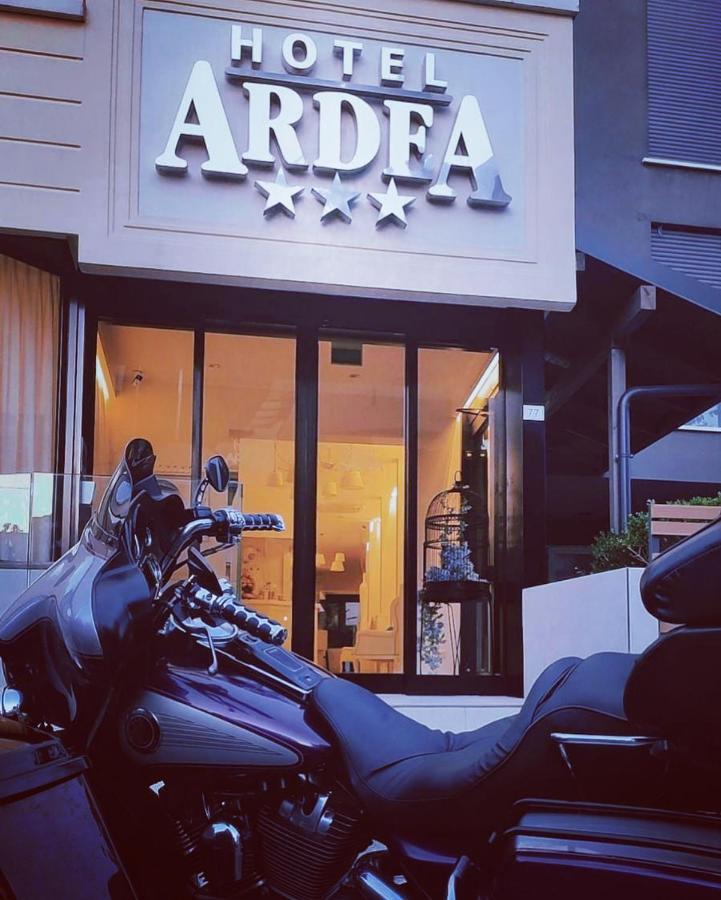 Apparthotel Ardea Riccione Bagian luar foto