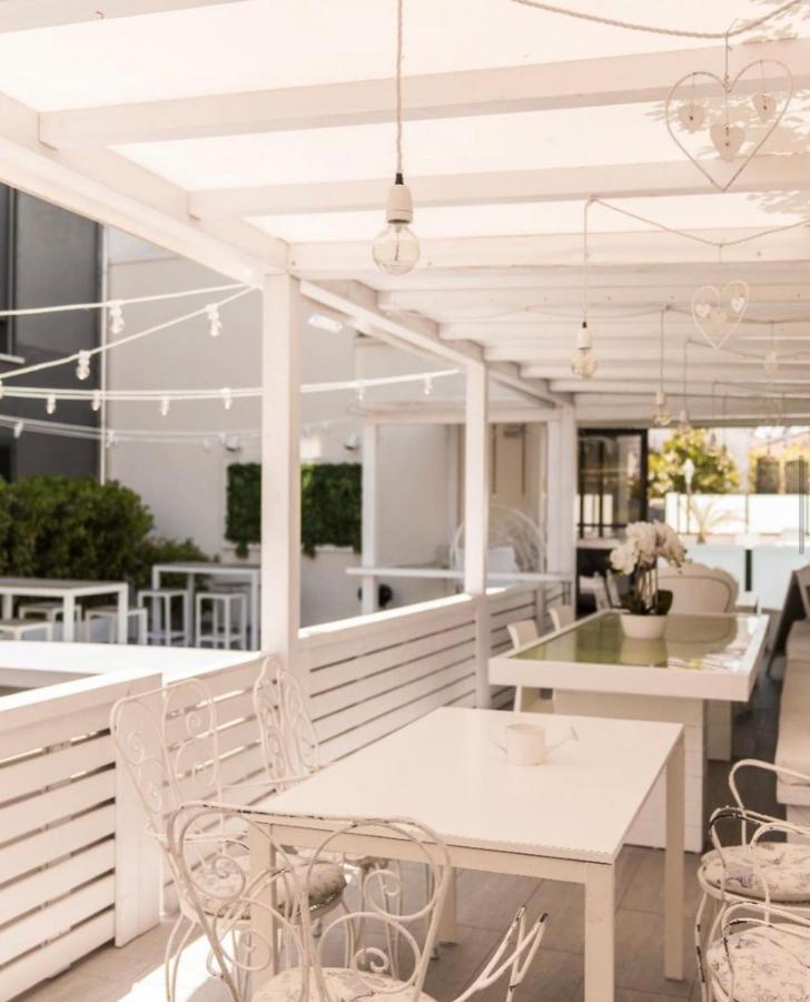 Apparthotel Ardea Riccione Bagian luar foto